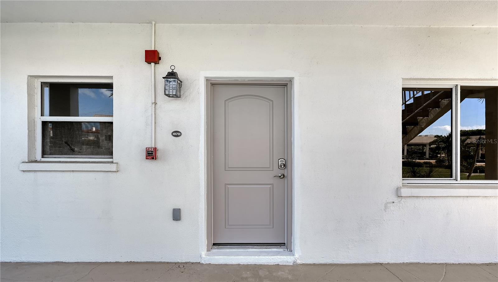 Image 2 of 38 For 3330 Gulf Of Mexico Drive 107d