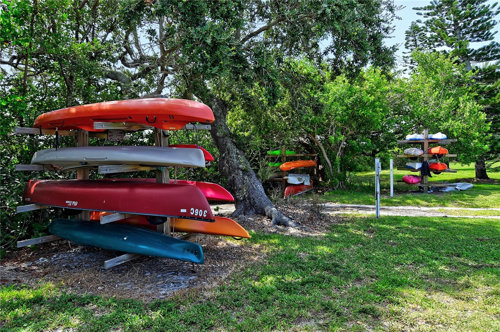 Image 27 of 38 For 3330 Gulf Of Mexico Drive 107d