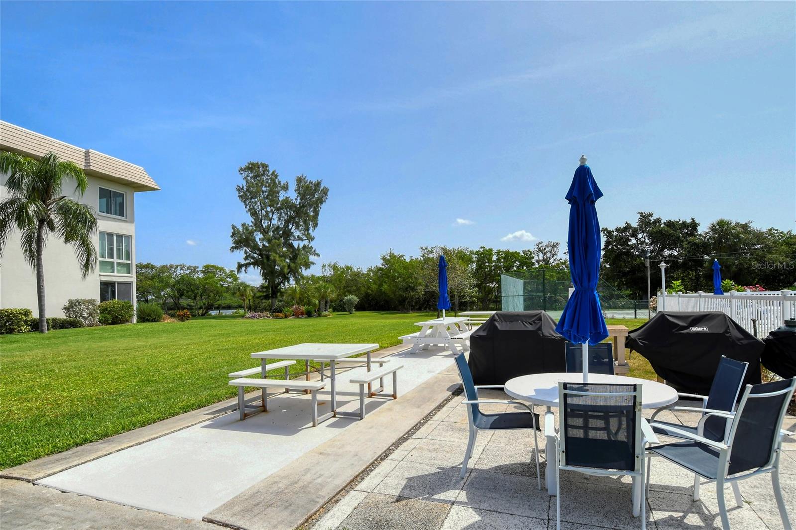 Image 31 of 38 For 3330 Gulf Of Mexico Drive 107d