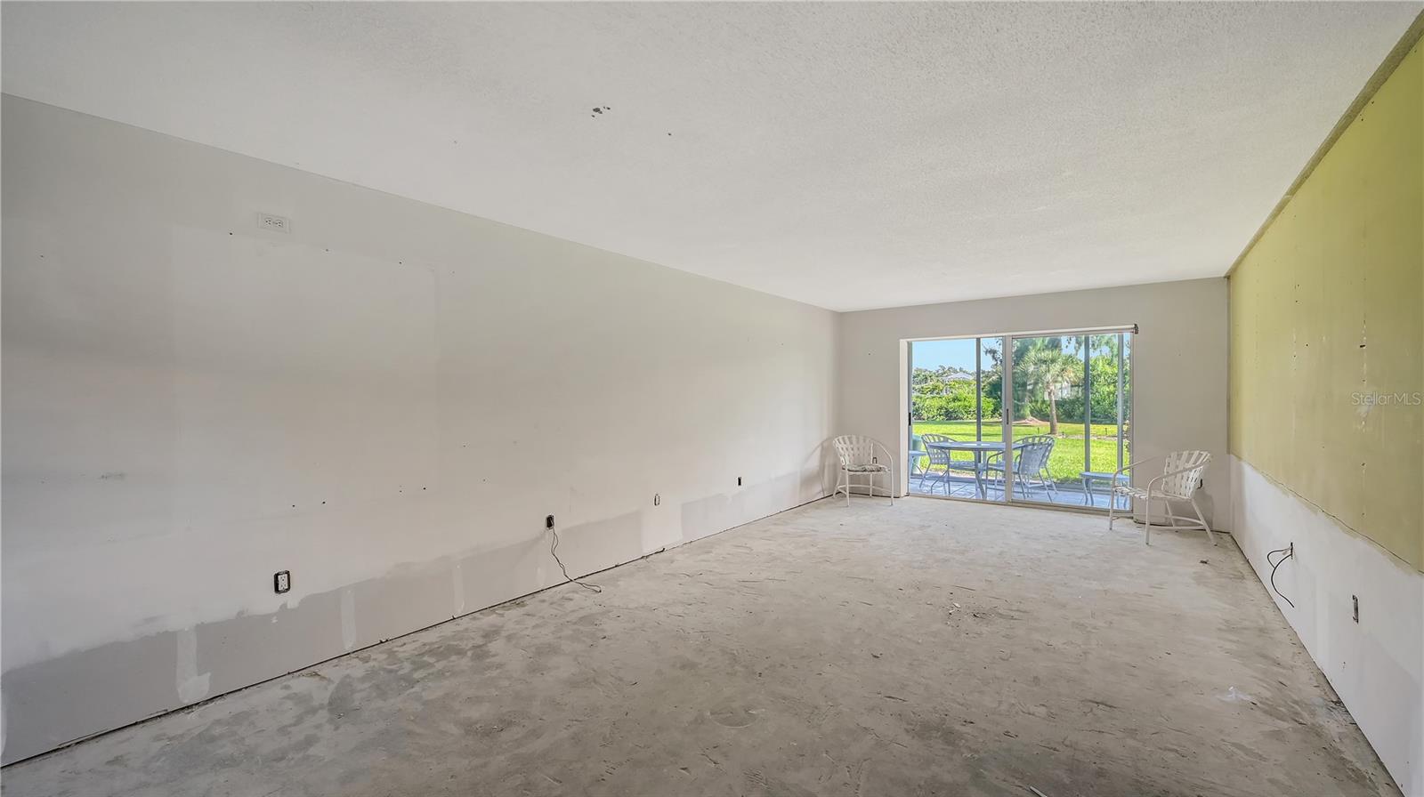 Image 4 of 38 For 3330 Gulf Of Mexico Drive 107d