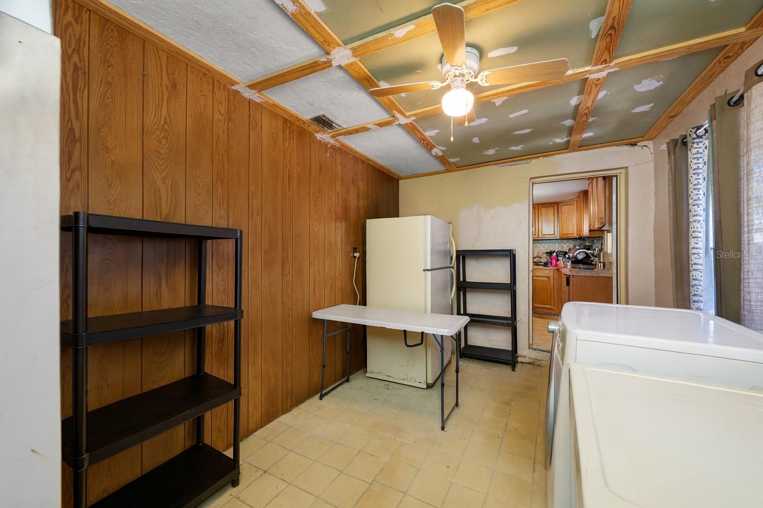 Image 24 of 47 For 1324 Milton Street