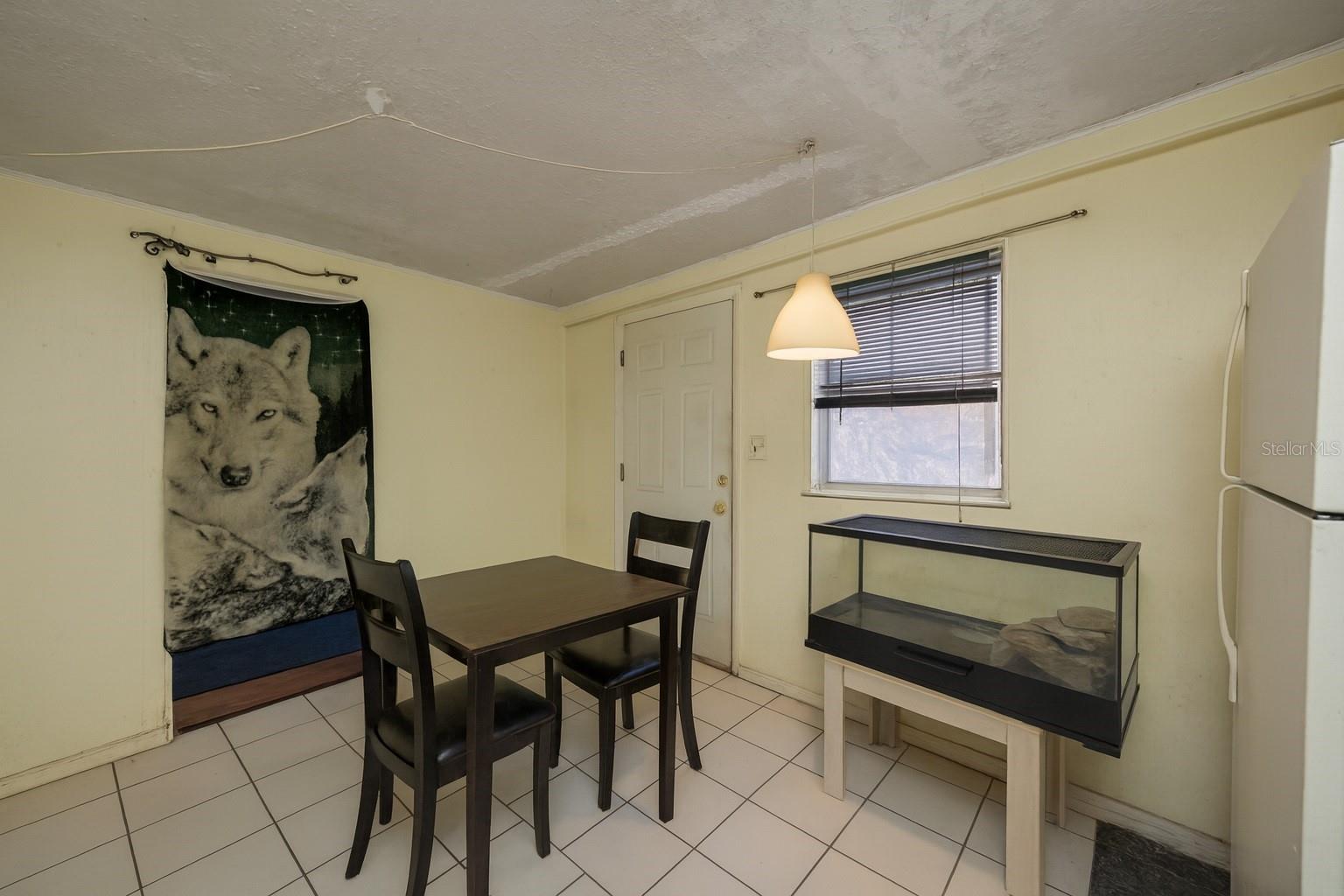 Image 29 of 47 For 1324 Milton Street