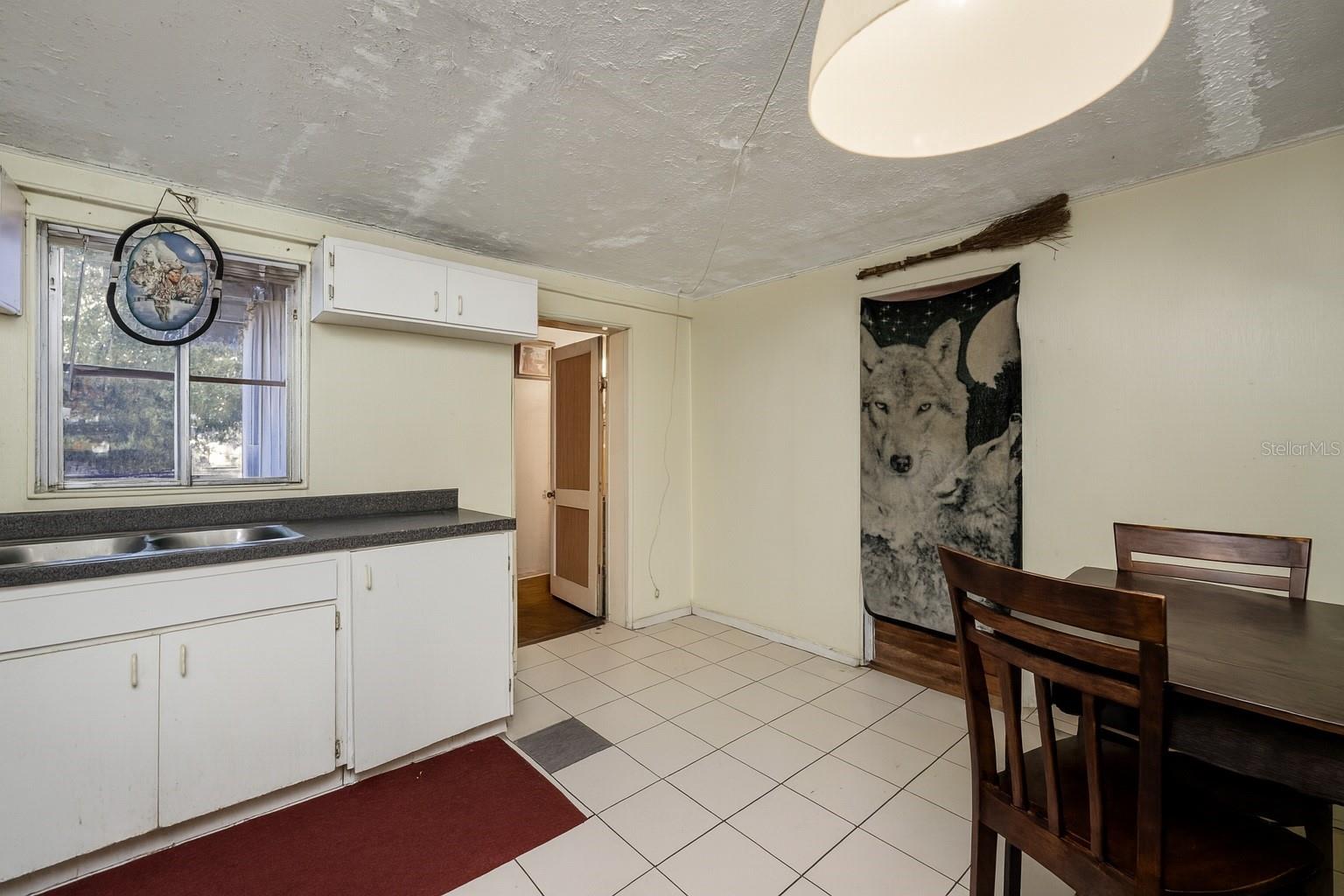 Image 30 of 47 For 1324 Milton Street