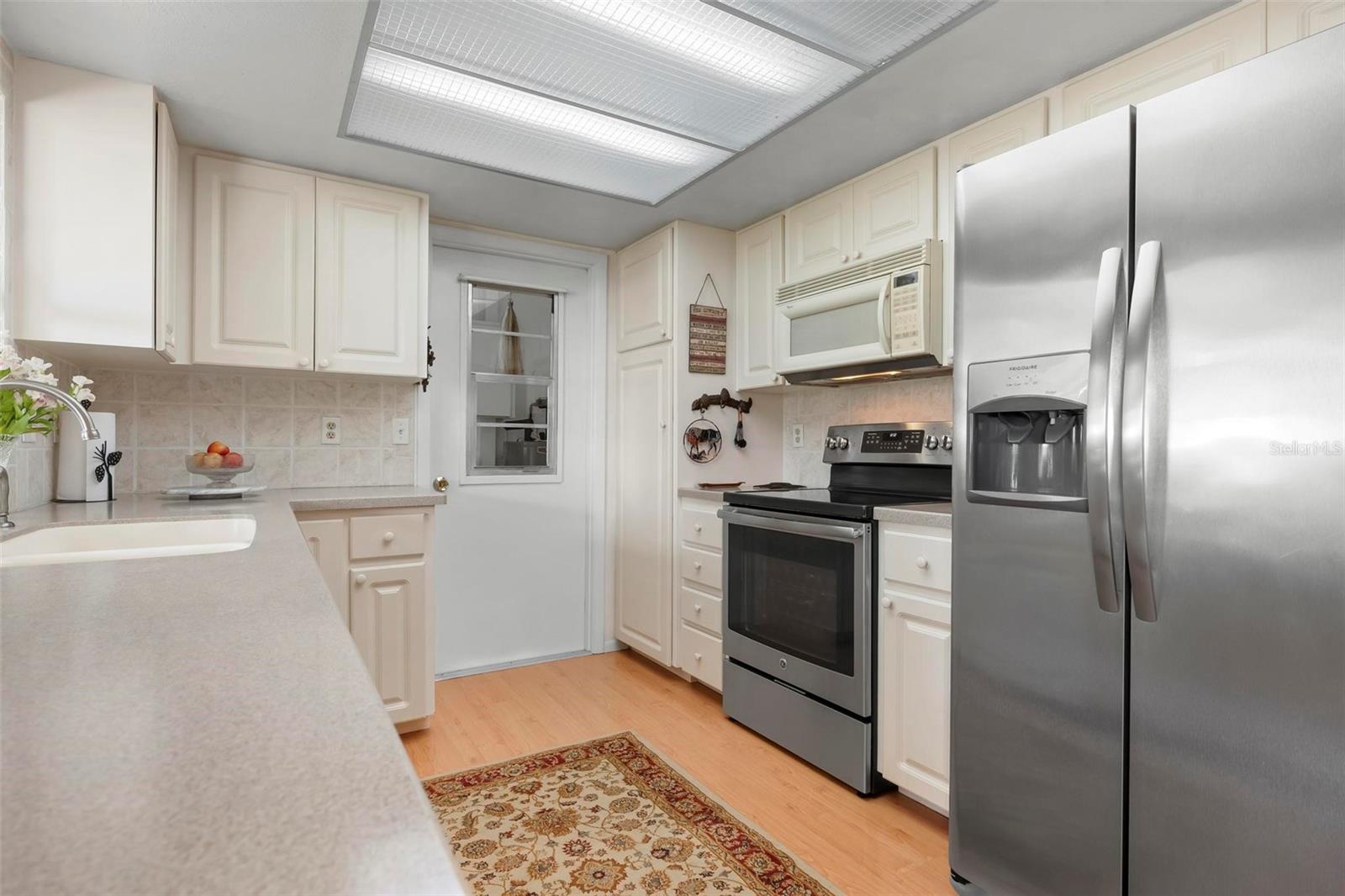 Image 27 of 93 For 4939 Myakka Valley Trail