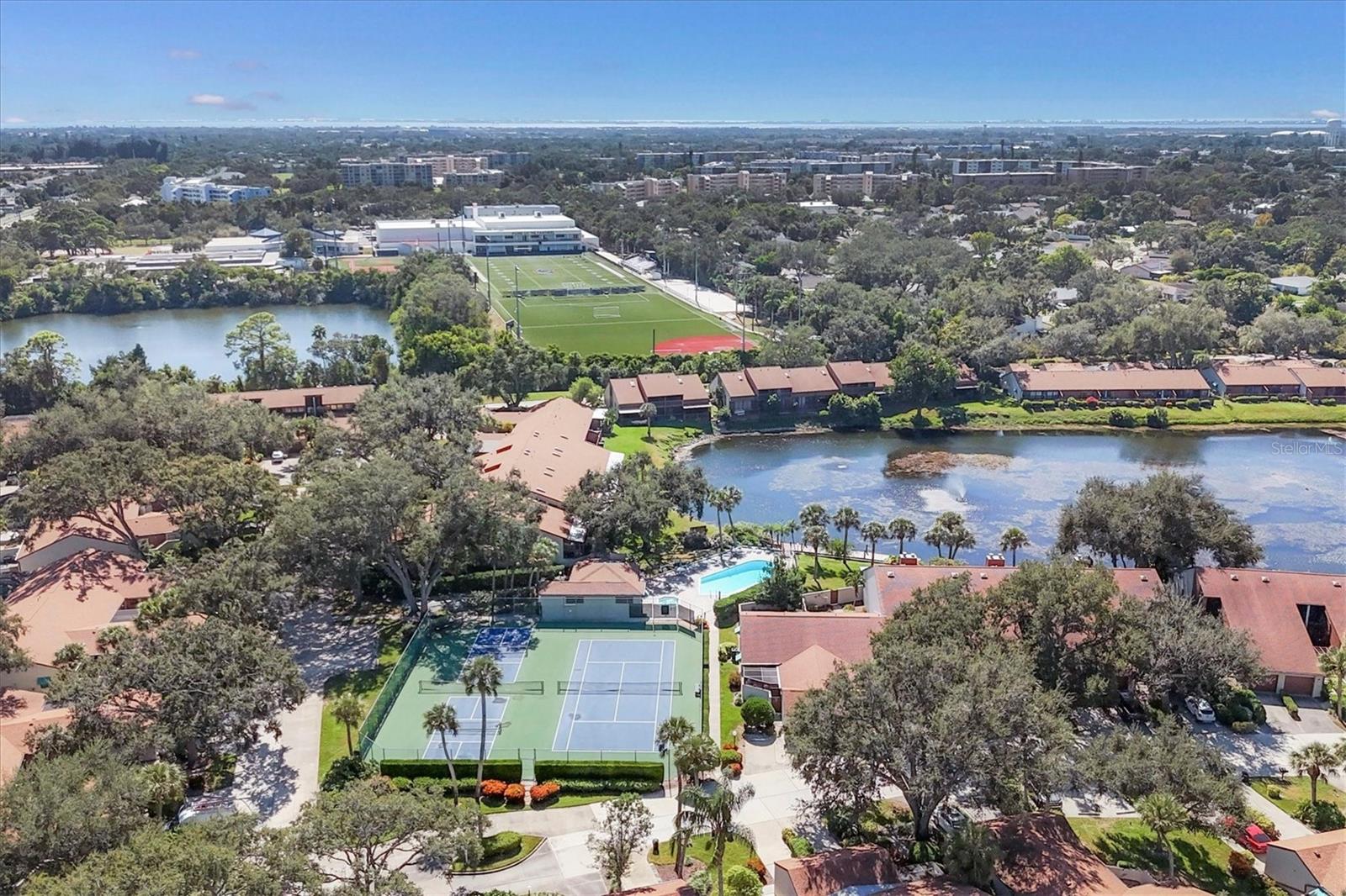 Image 27 of 28 For 4534 Park Lake Terrace N Na