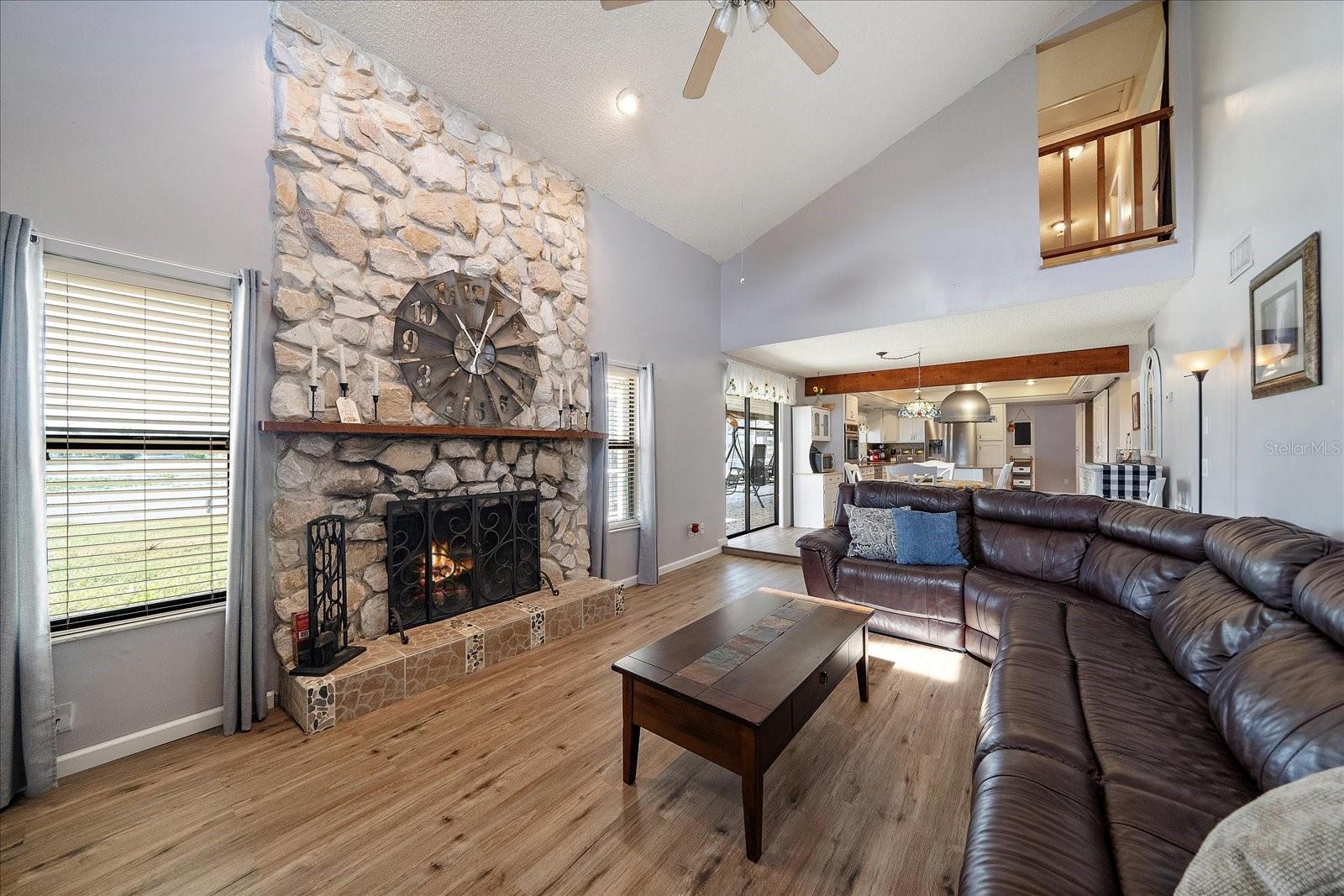 Image 21 of 39 For 1008 4th Place