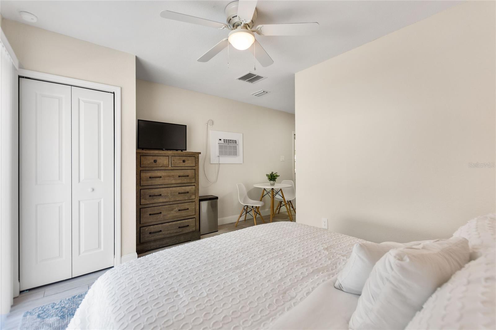 Image 33 of 43 For 3301 Woodmont Drive