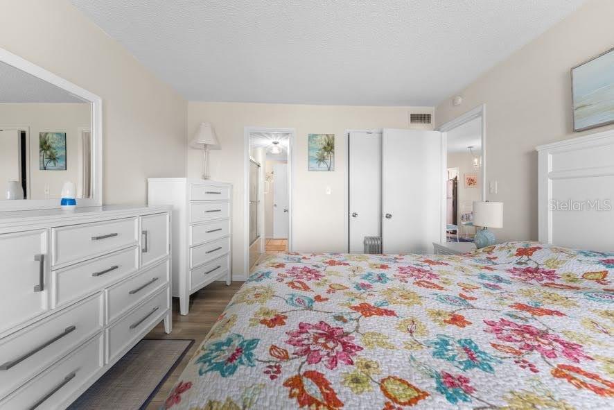 Image 9 of 28 For 3915 Lake Bayshore Drive Bldg F 306