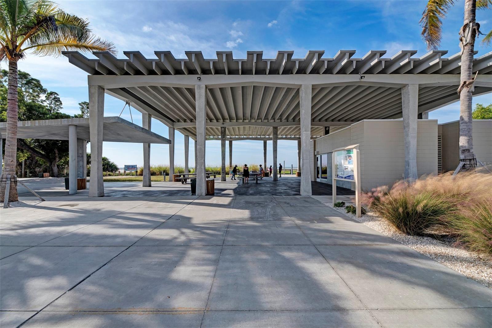 Image 67 of 75 For 4822 Ocean Boulevard 2a