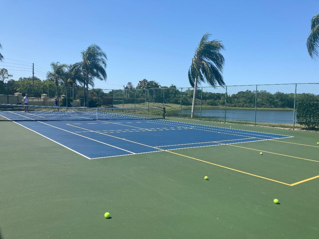 Image 48 of 54 For 2933 Seasons Boulevard