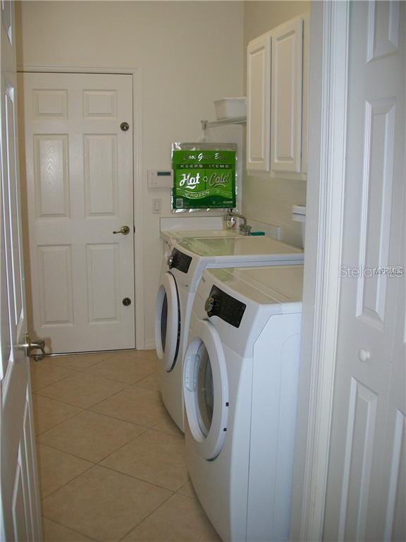 Image 9 of 54 For 2933 Seasons Boulevard