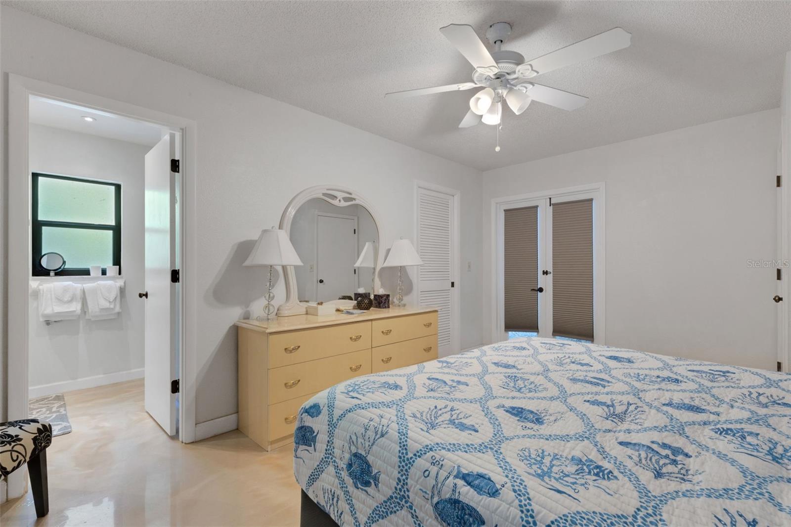 Image 13 of 34 For 4620 Guava Court