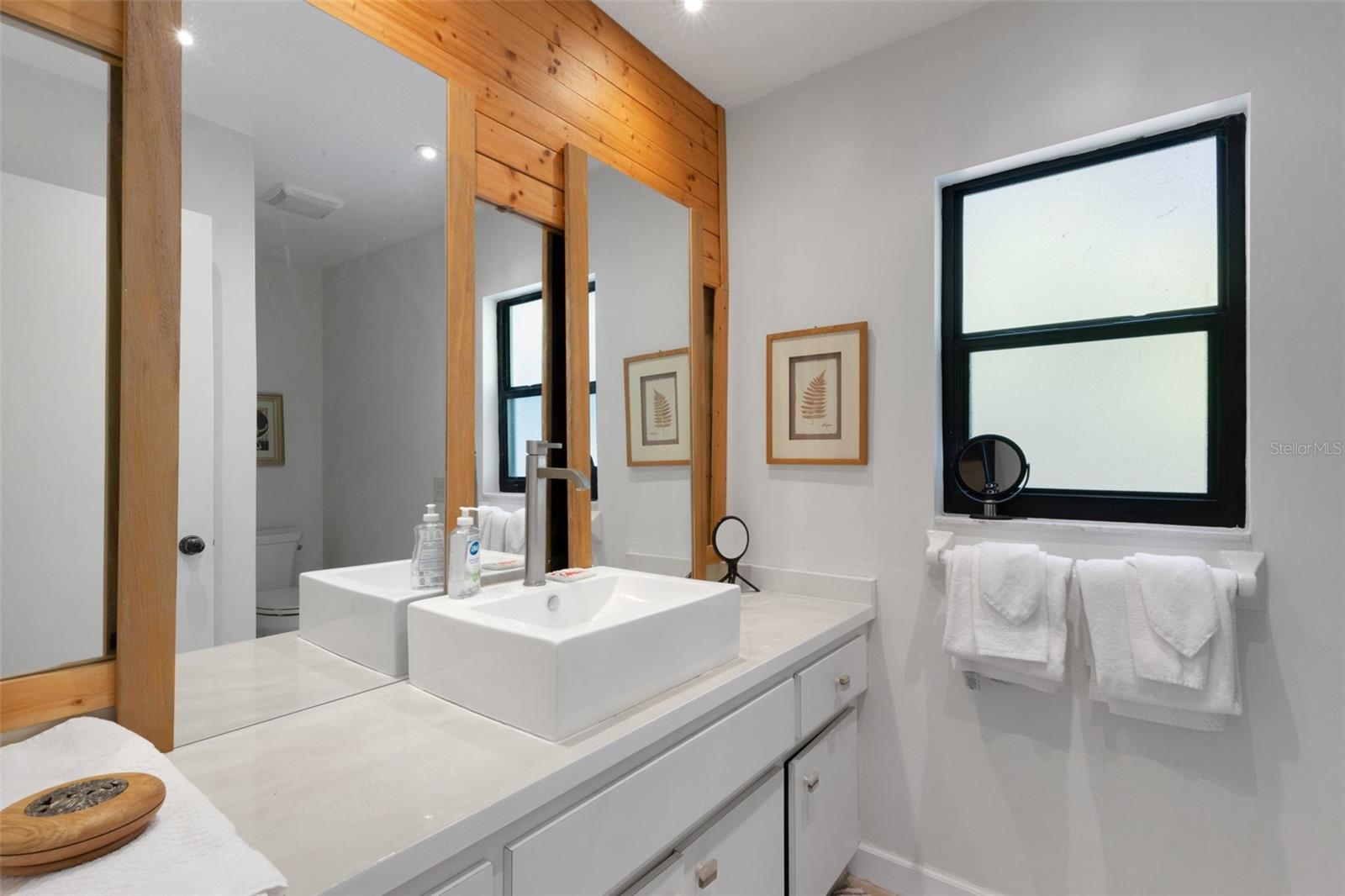 Image 17 of 34 For 4620 Guava Court