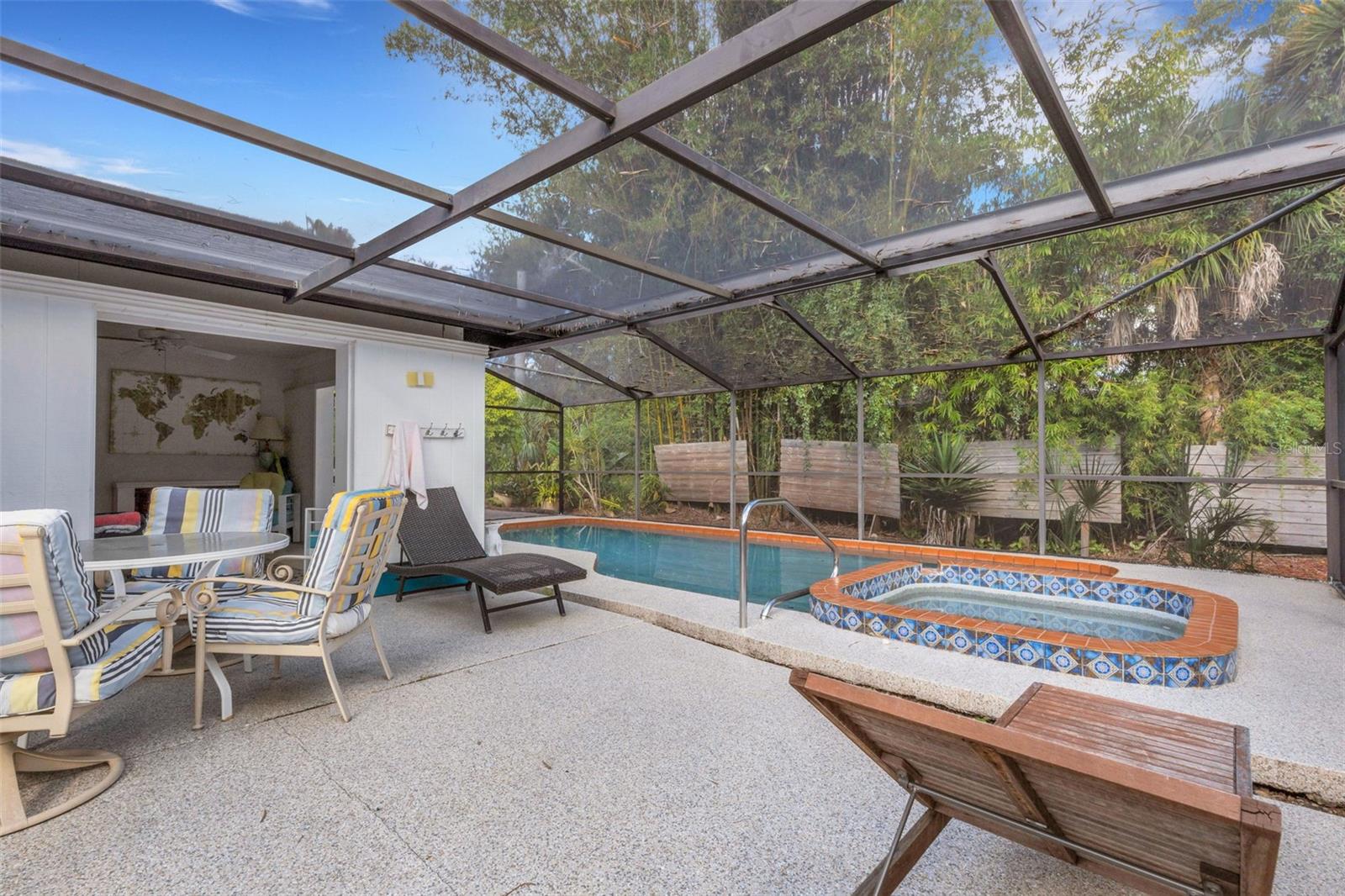 Image 26 of 34 For 4620 Guava Court