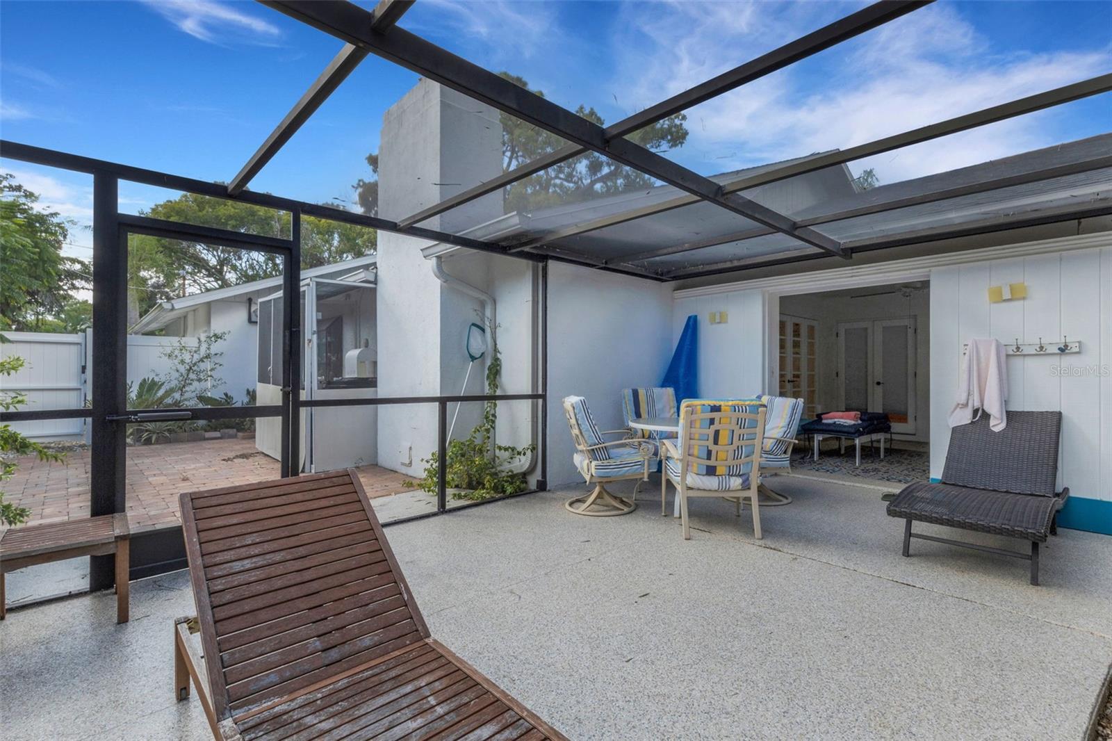 Image 27 of 34 For 4620 Guava Court