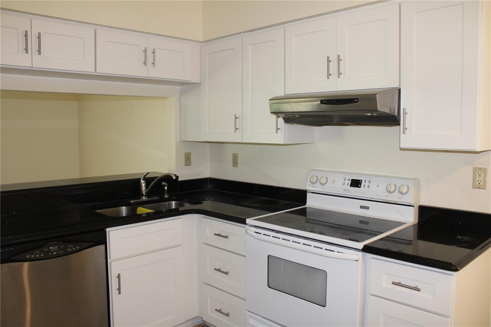 Image 3 of 24 For 3703 75th Terrace E