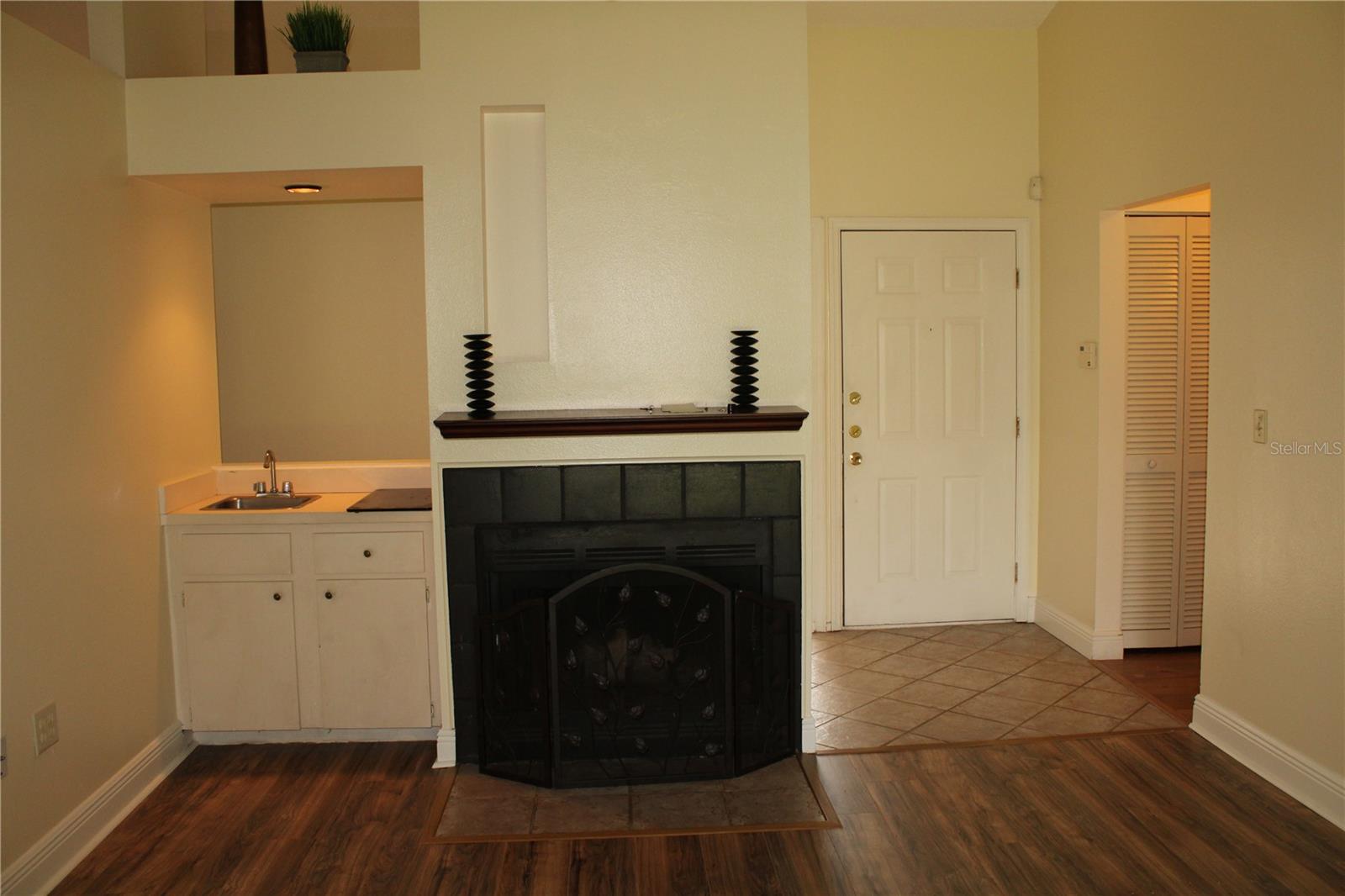 Image 6 of 24 For 3703 75th Terrace E