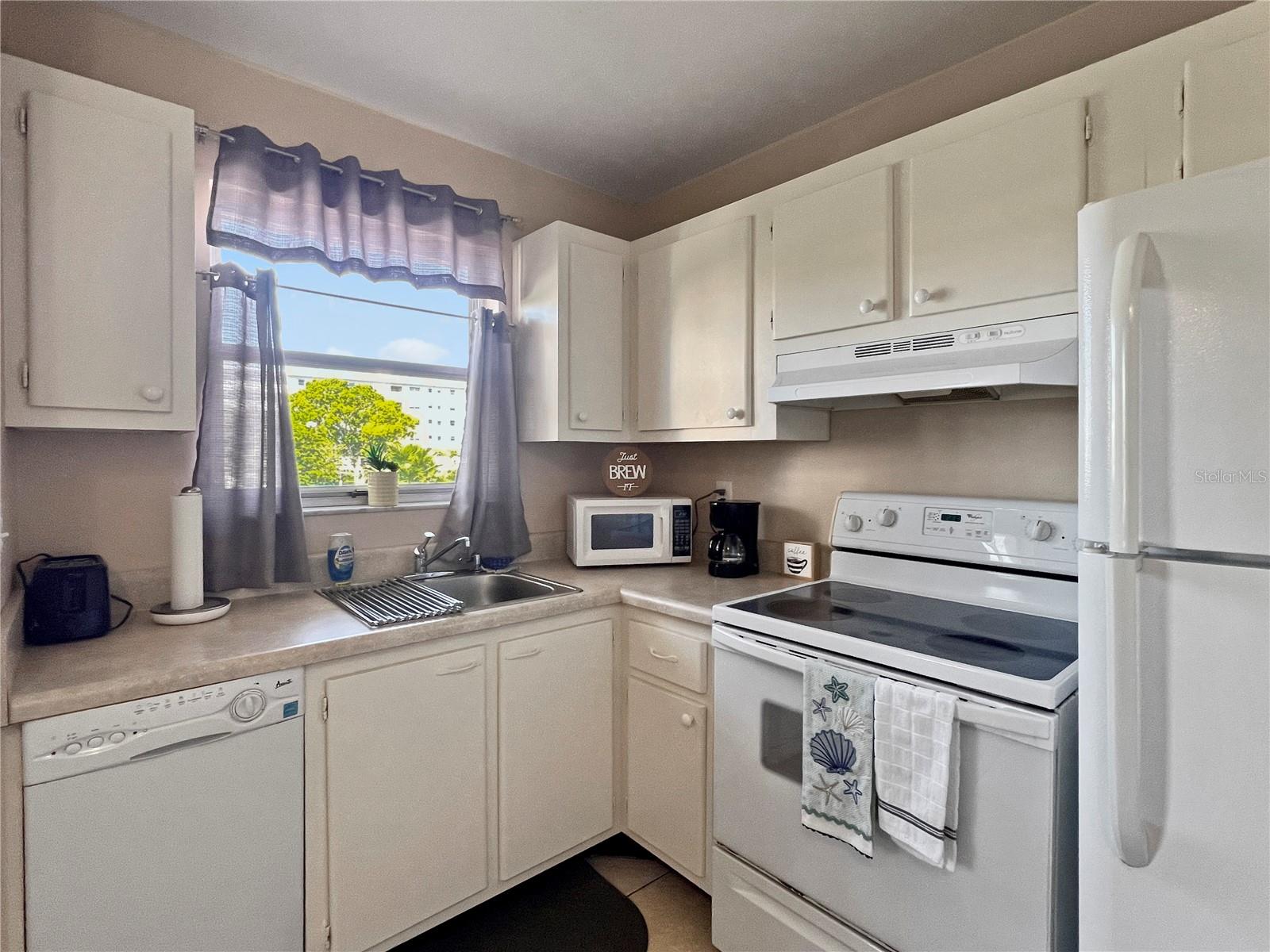 Image 10 of 34 For 4480 Ironwood Circle 217a