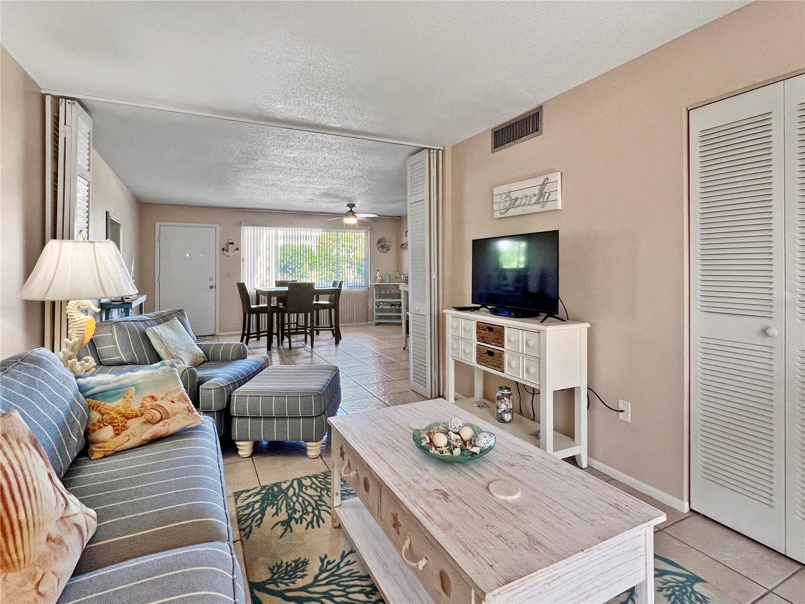 Image 7 of 34 For 4480 Ironwood Circle 217a