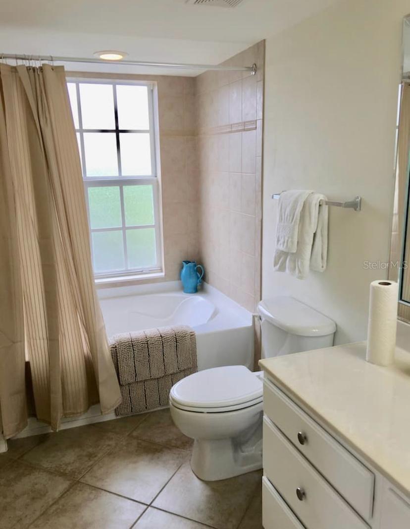 Image 14 of 21 For 4105 Residence Drive 717