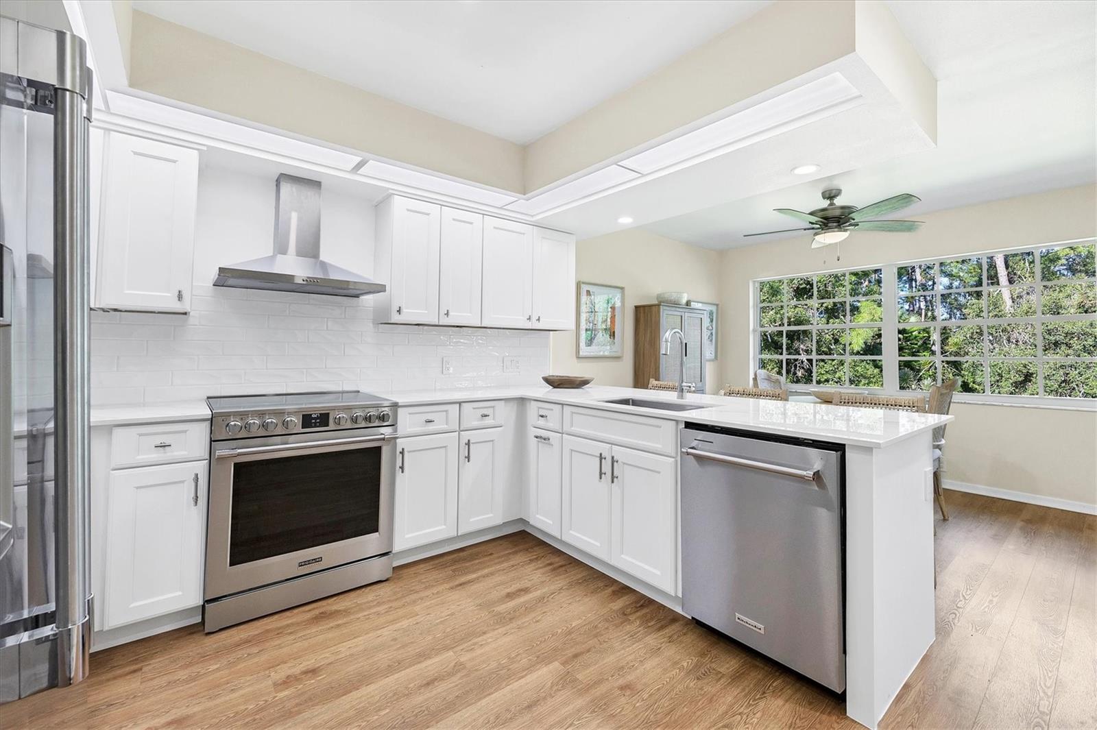 Image 16 of 98 For 7768 Fairway Woods Drive