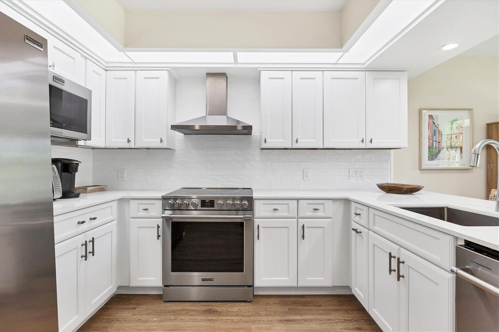 Image 18 of 98 For 7768 Fairway Woods Drive