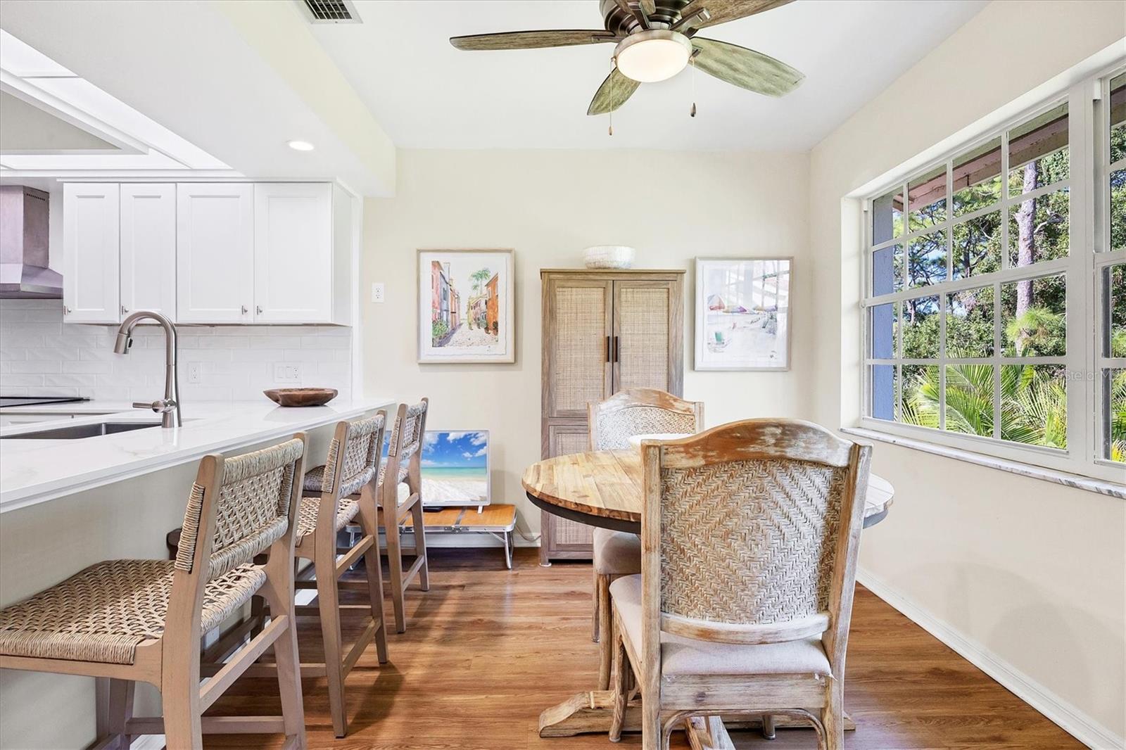 Image 20 of 98 For 7768 Fairway Woods Drive