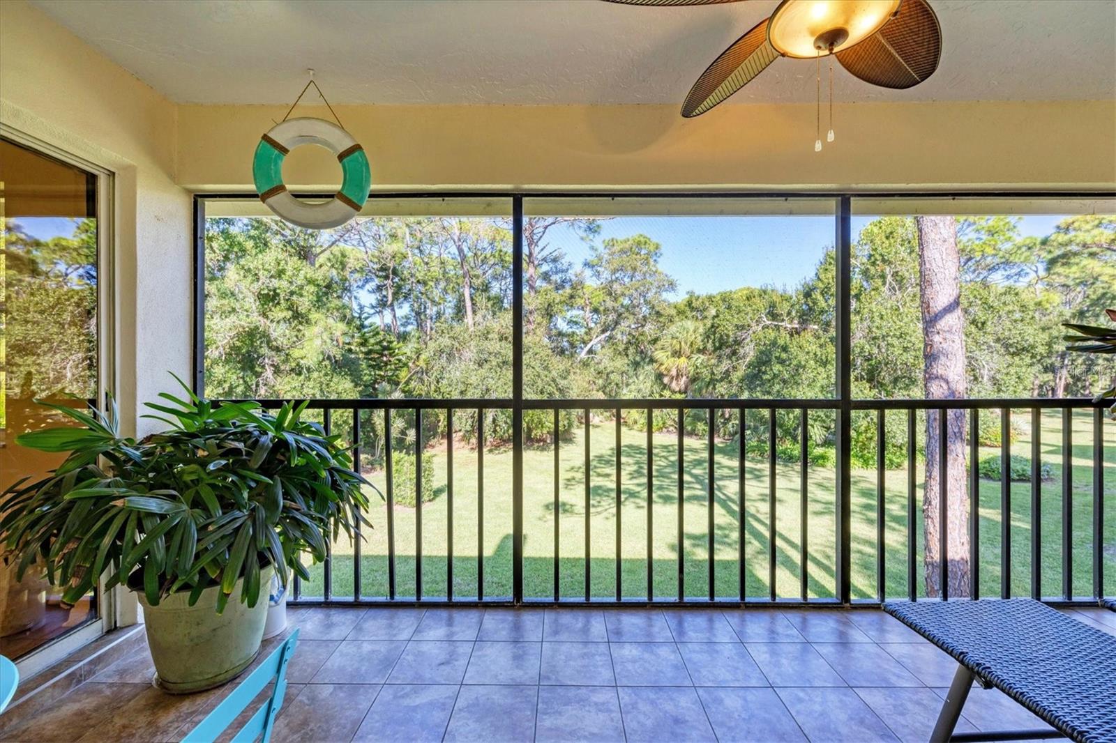 Image 22 of 98 For 7768 Fairway Woods Drive