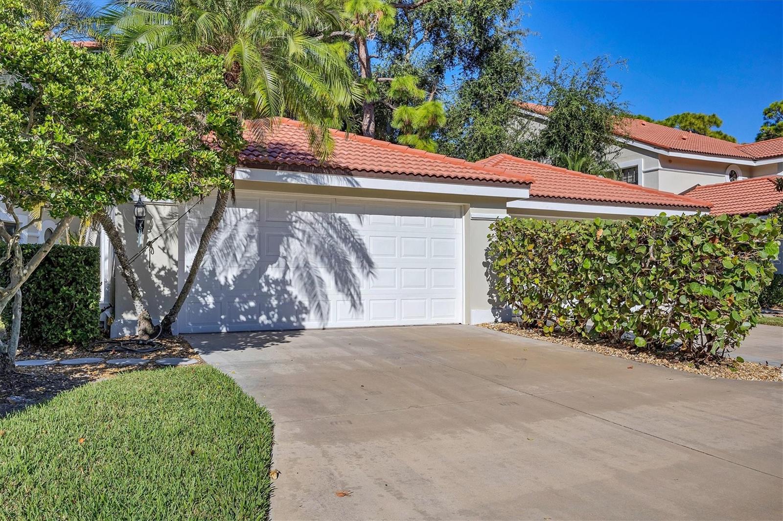 Image 35 of 98 For 7768 Fairway Woods Drive