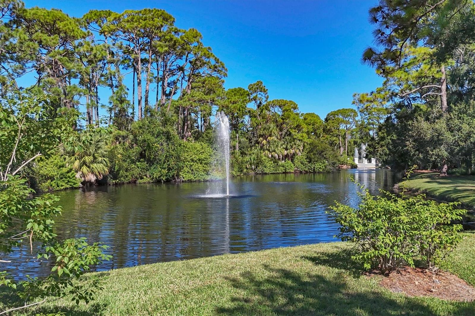 Image 40 of 98 For 7768 Fairway Woods Drive