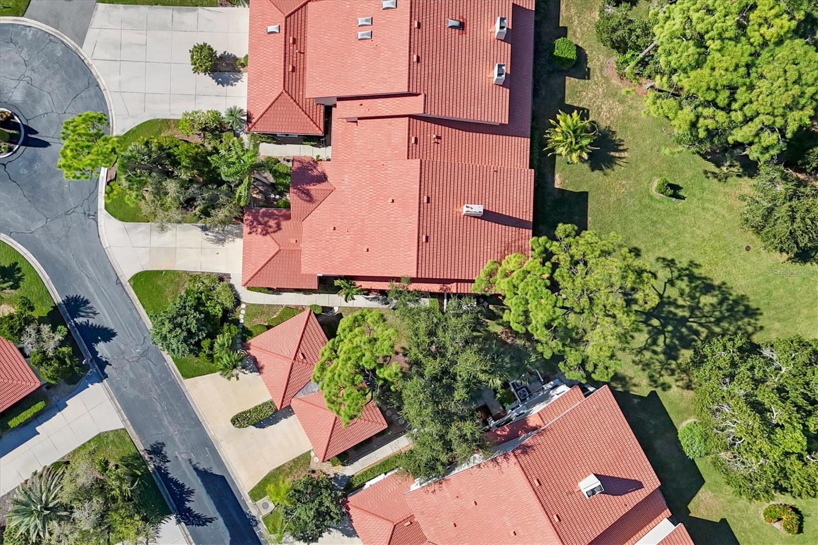 Image 43 of 98 For 7768 Fairway Woods Drive