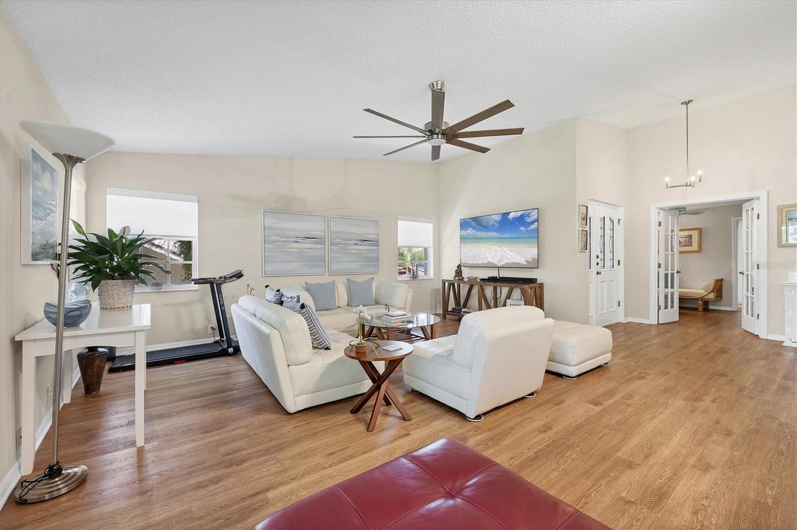 Image 9 of 98 For 7768 Fairway Woods Drive