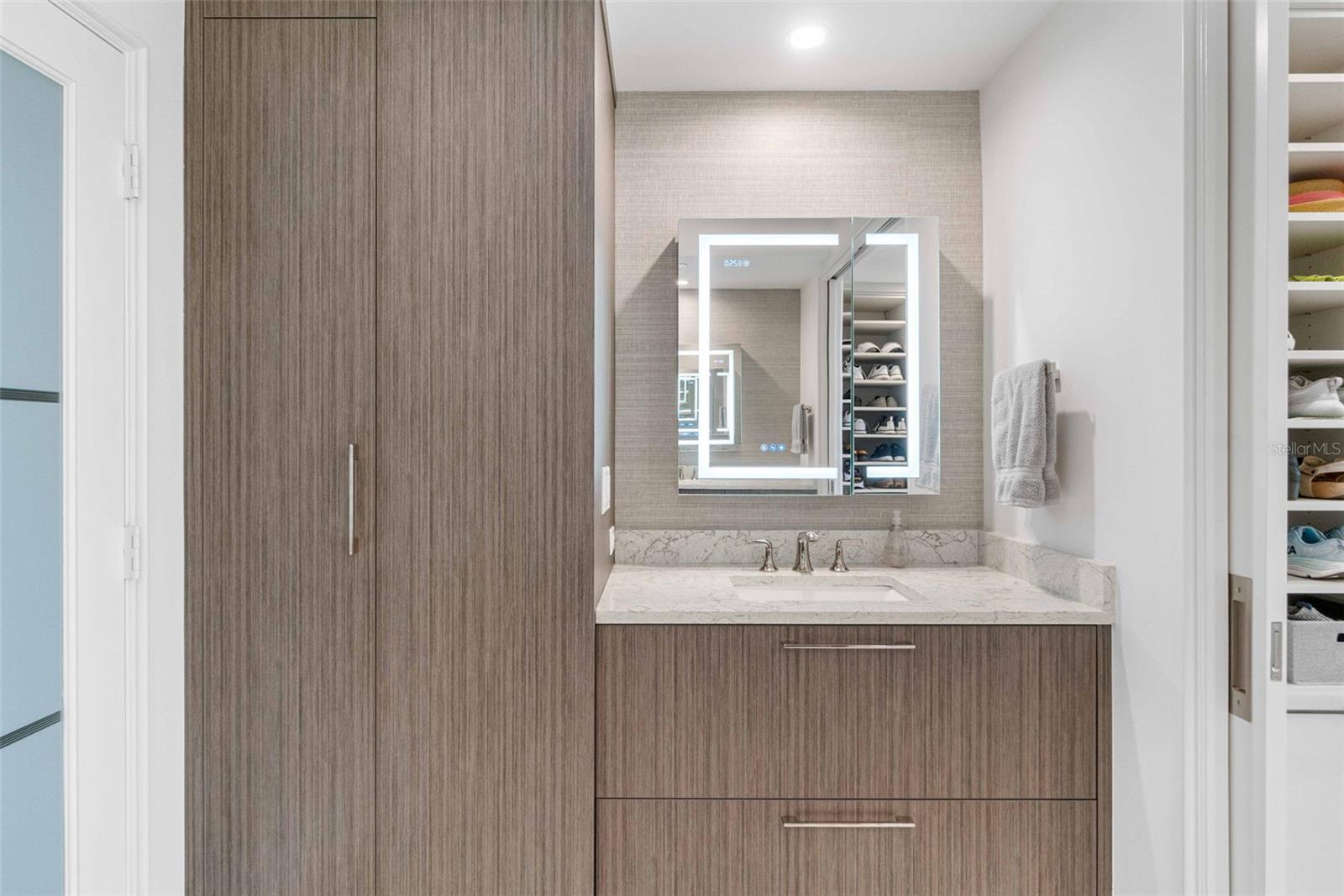 Image 44 of 70 For 3030 Grand Bay Boulevard 324