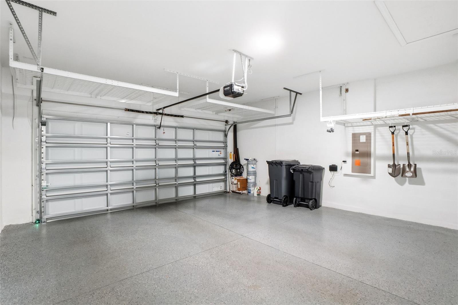 Image 41 of 61 For 17333 Savory Mist Circle