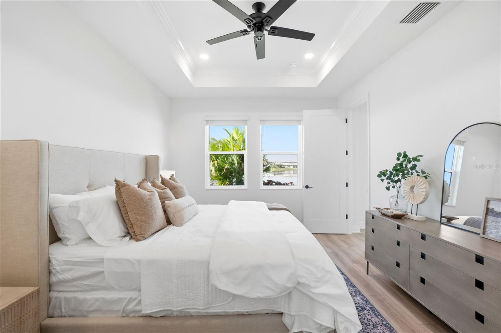 Image 6 of 61 For 17333 Savory Mist Circle