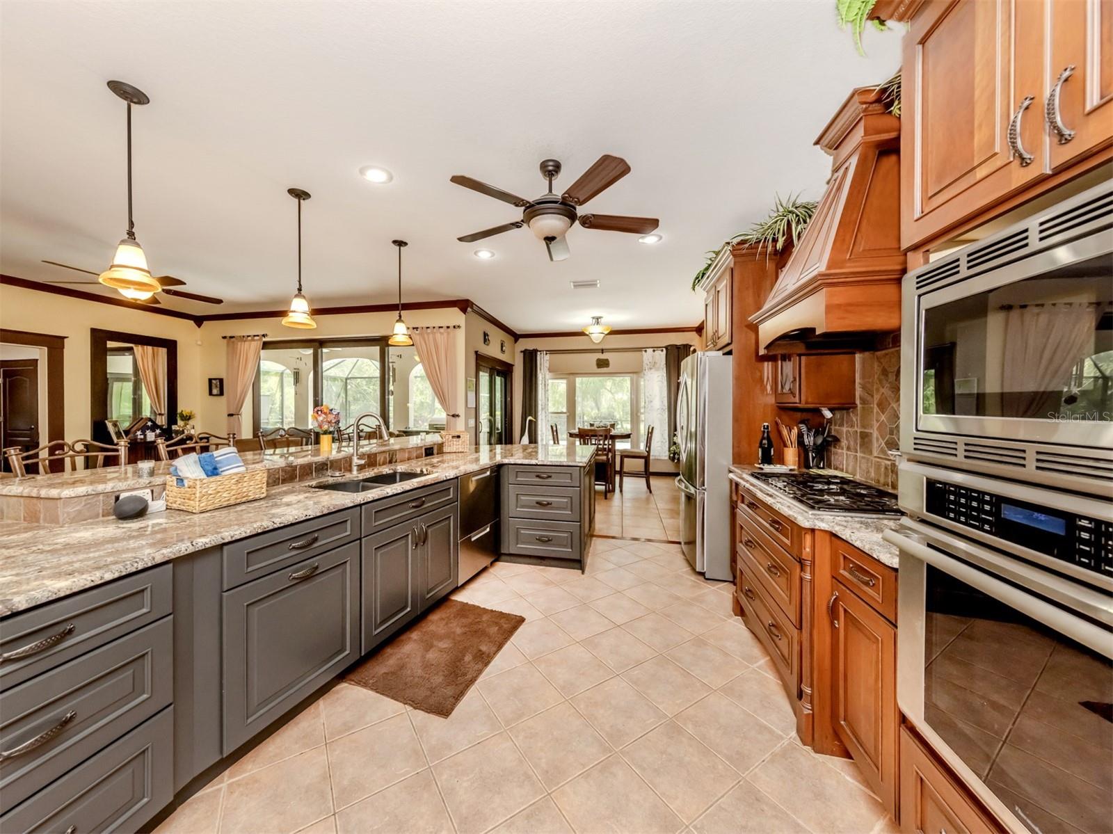 Image 23 of 76 For 1401 Pelican Lane