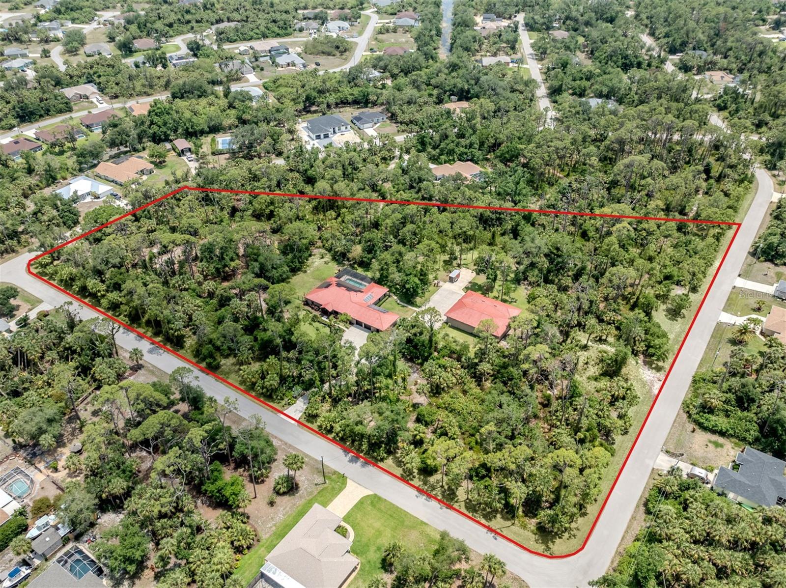 Image 4 of 76 For 1401 Pelican Lane