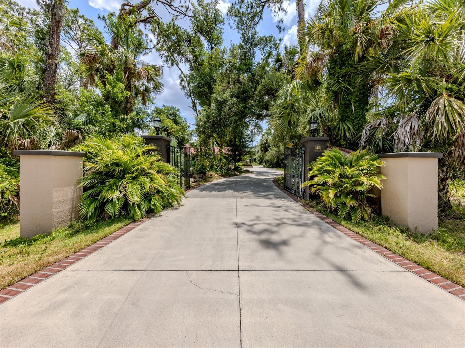 Image 6 of 76 For 1401 Pelican Lane