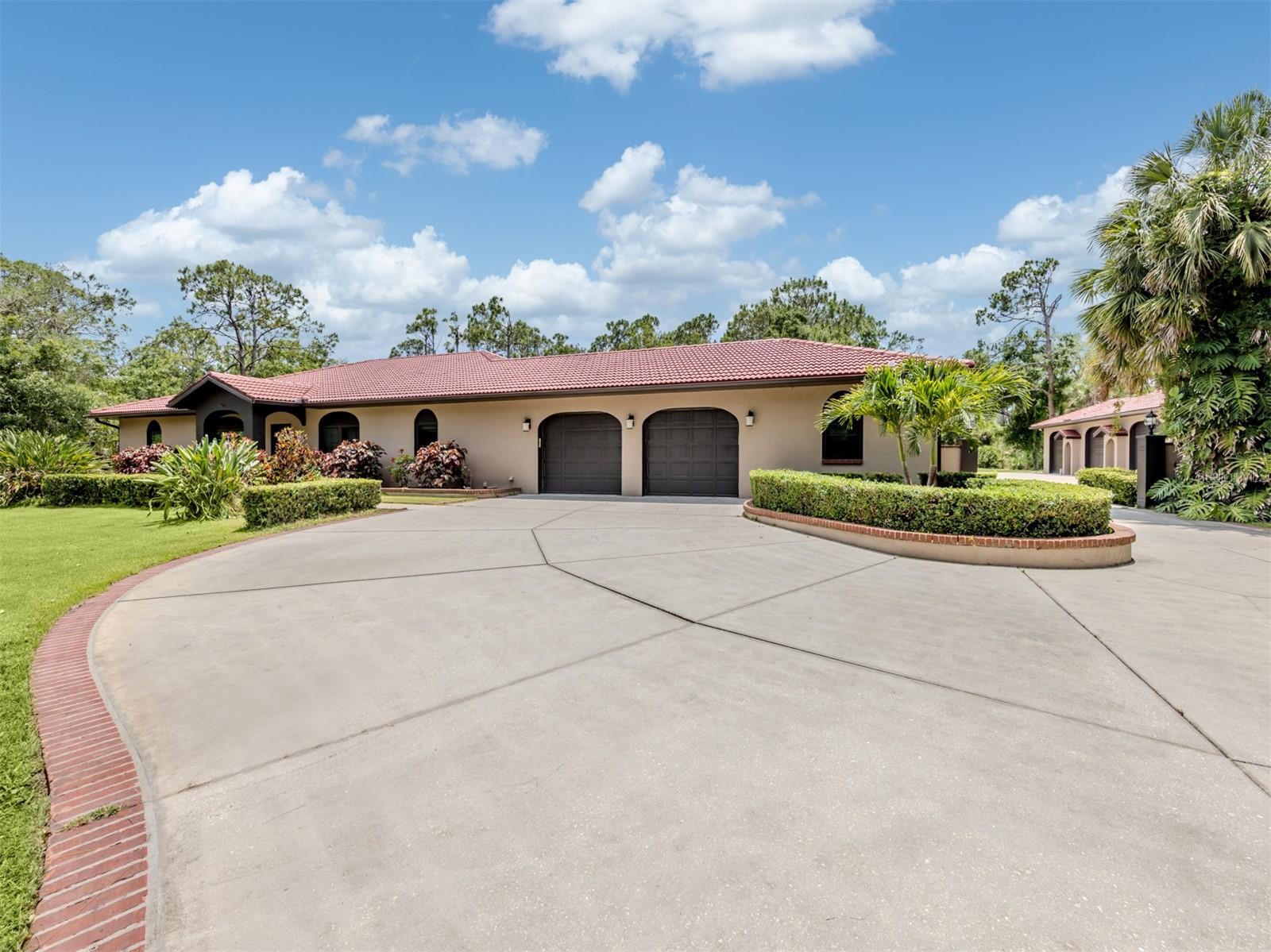 Image 7 of 76 For 1401 Pelican Lane