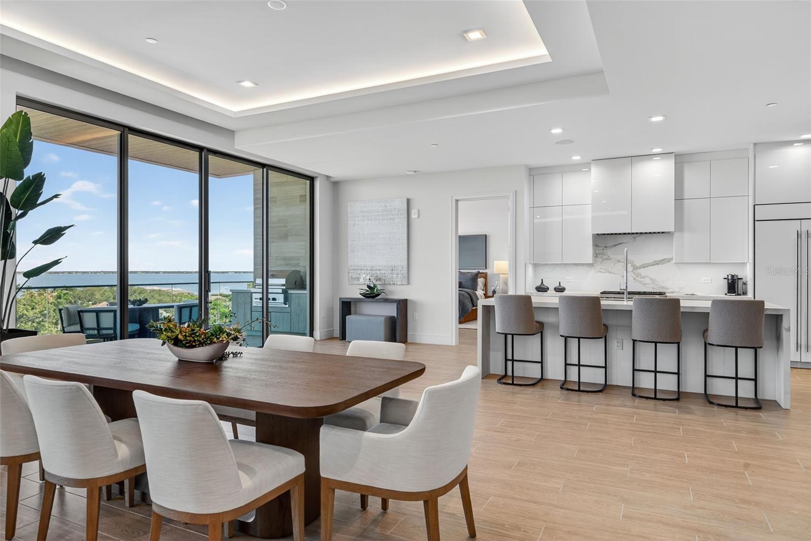 Image 11 of 48 For 1591 Gulf Of Mexico Drive 617