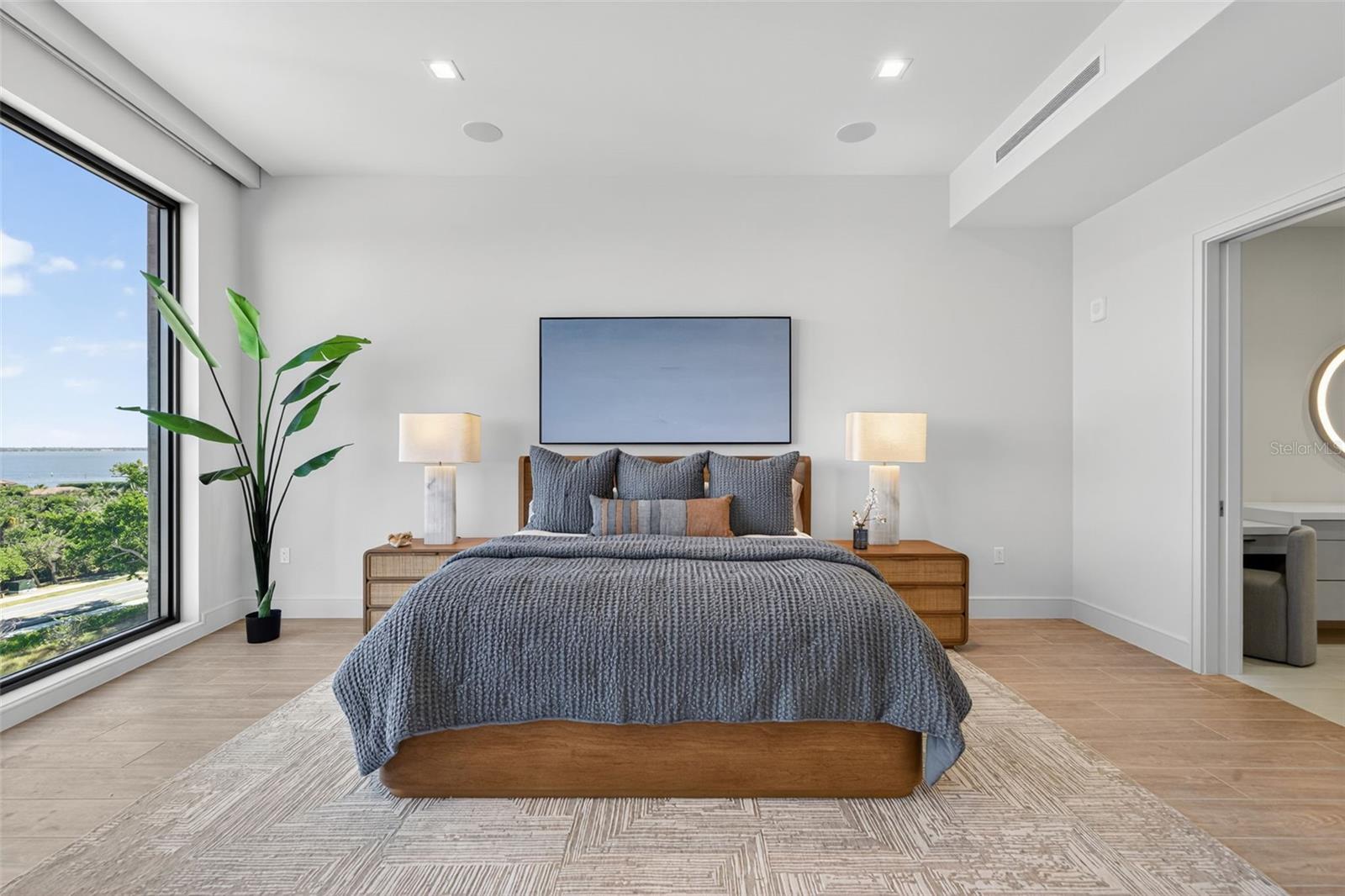 Image 21 of 48 For 1591 Gulf Of Mexico Drive 617