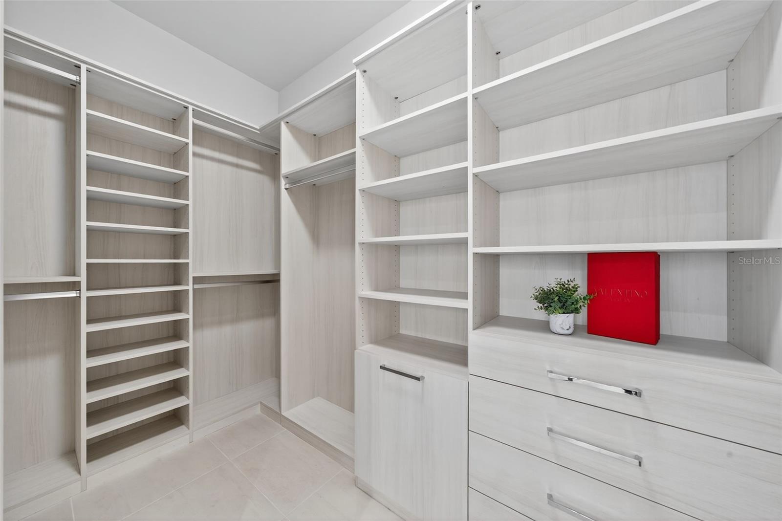 Image 25 of 48 For 1591 Gulf Of Mexico Drive 617