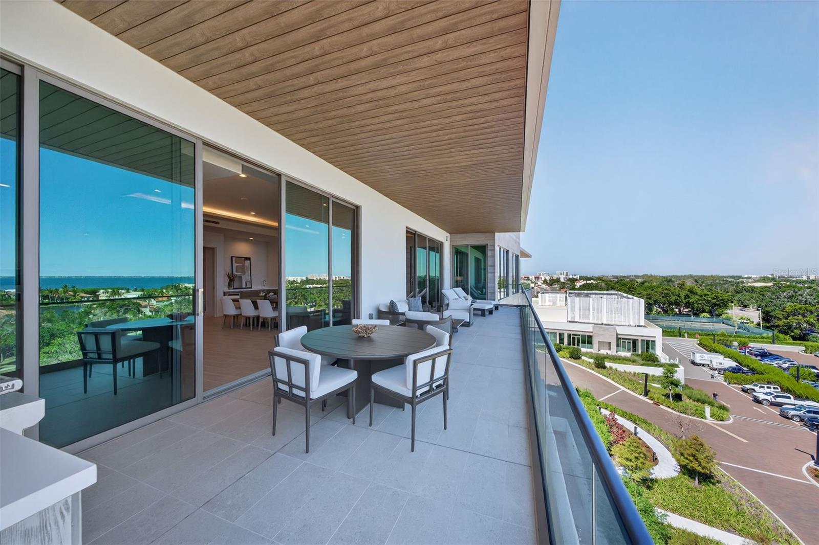 Image 29 of 48 For 1591 Gulf Of Mexico Drive 617