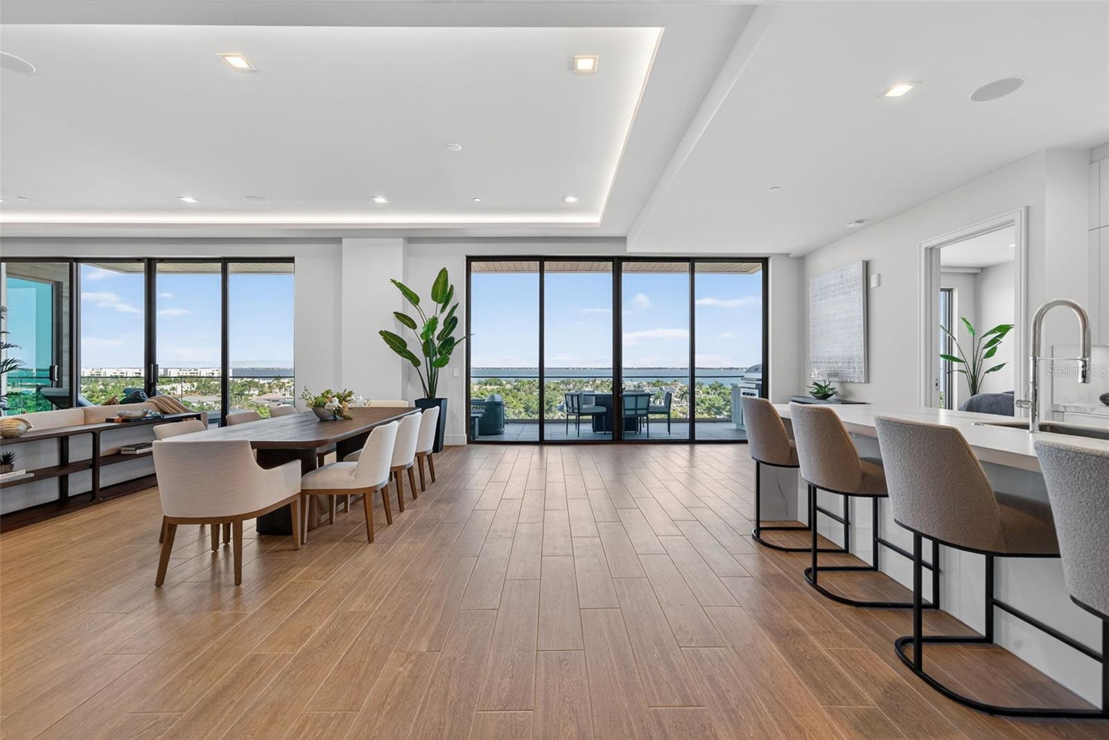 Image 3 of 48 For 1591 Gulf Of Mexico Drive 617