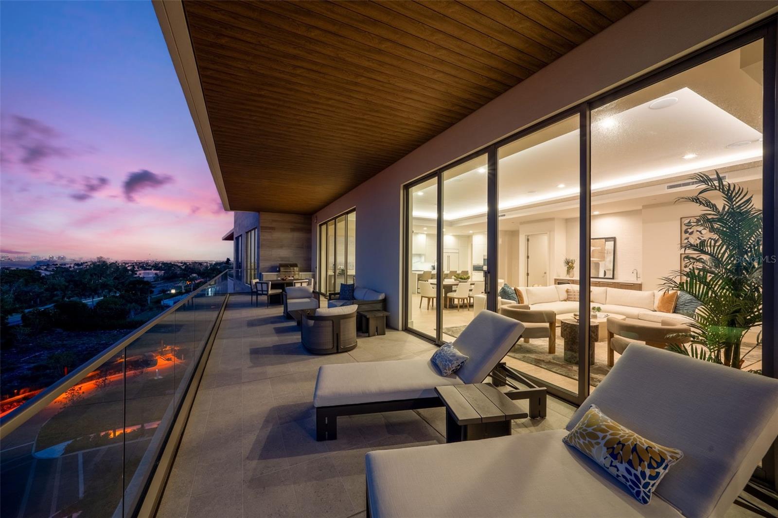 Image 31 of 48 For 1591 Gulf Of Mexico Drive 617