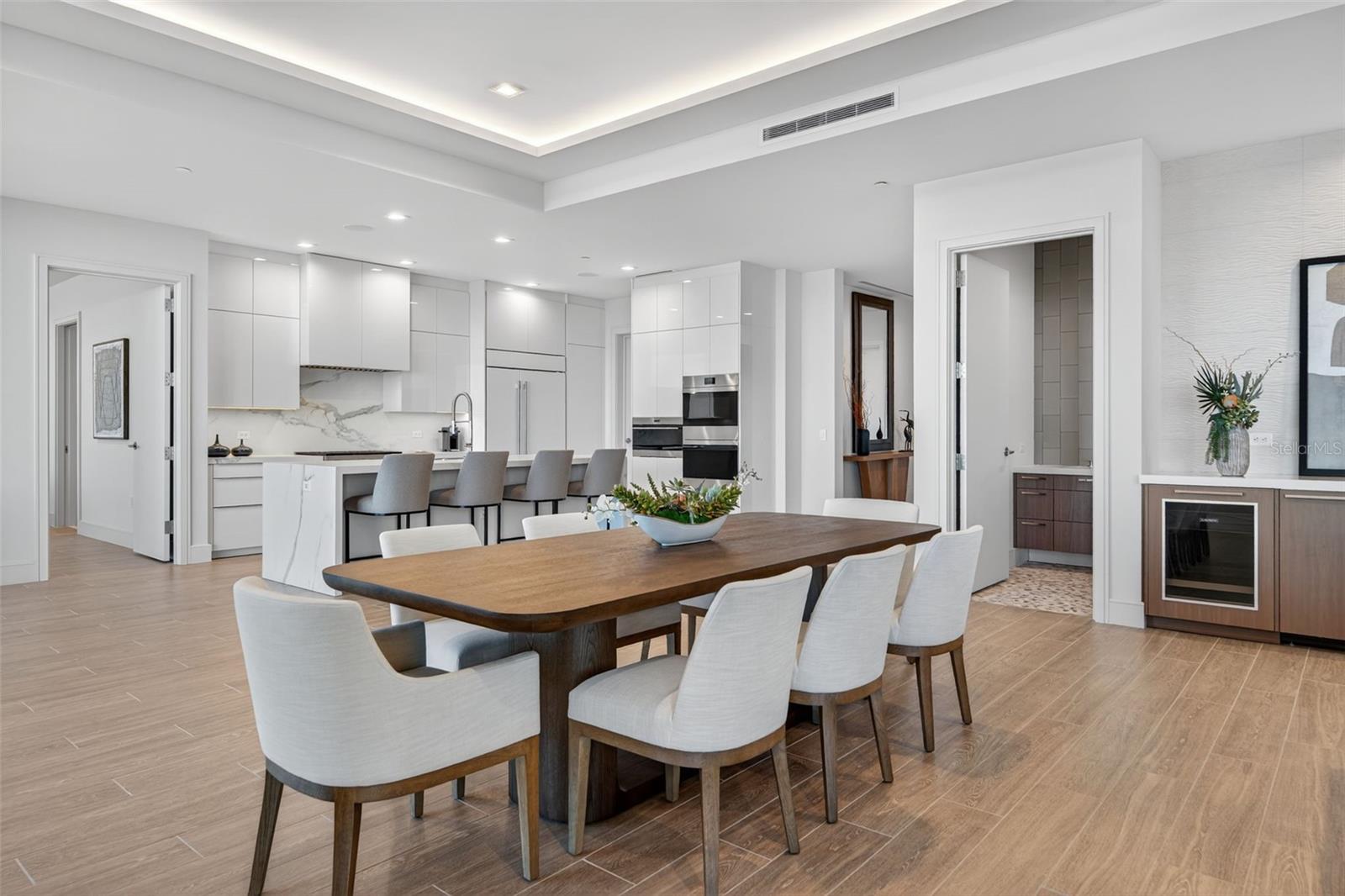 Image 4 of 48 For 1591 Gulf Of Mexico Drive 617