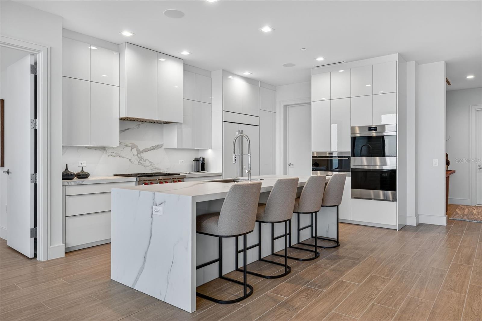 Image 8 of 48 For 1591 Gulf Of Mexico Drive 617