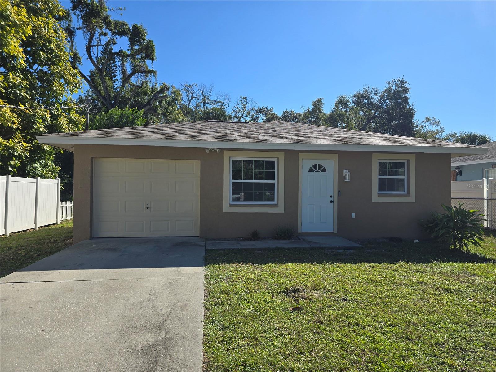 Details for 1215 6th Street W, BRADENTON, FL 34205