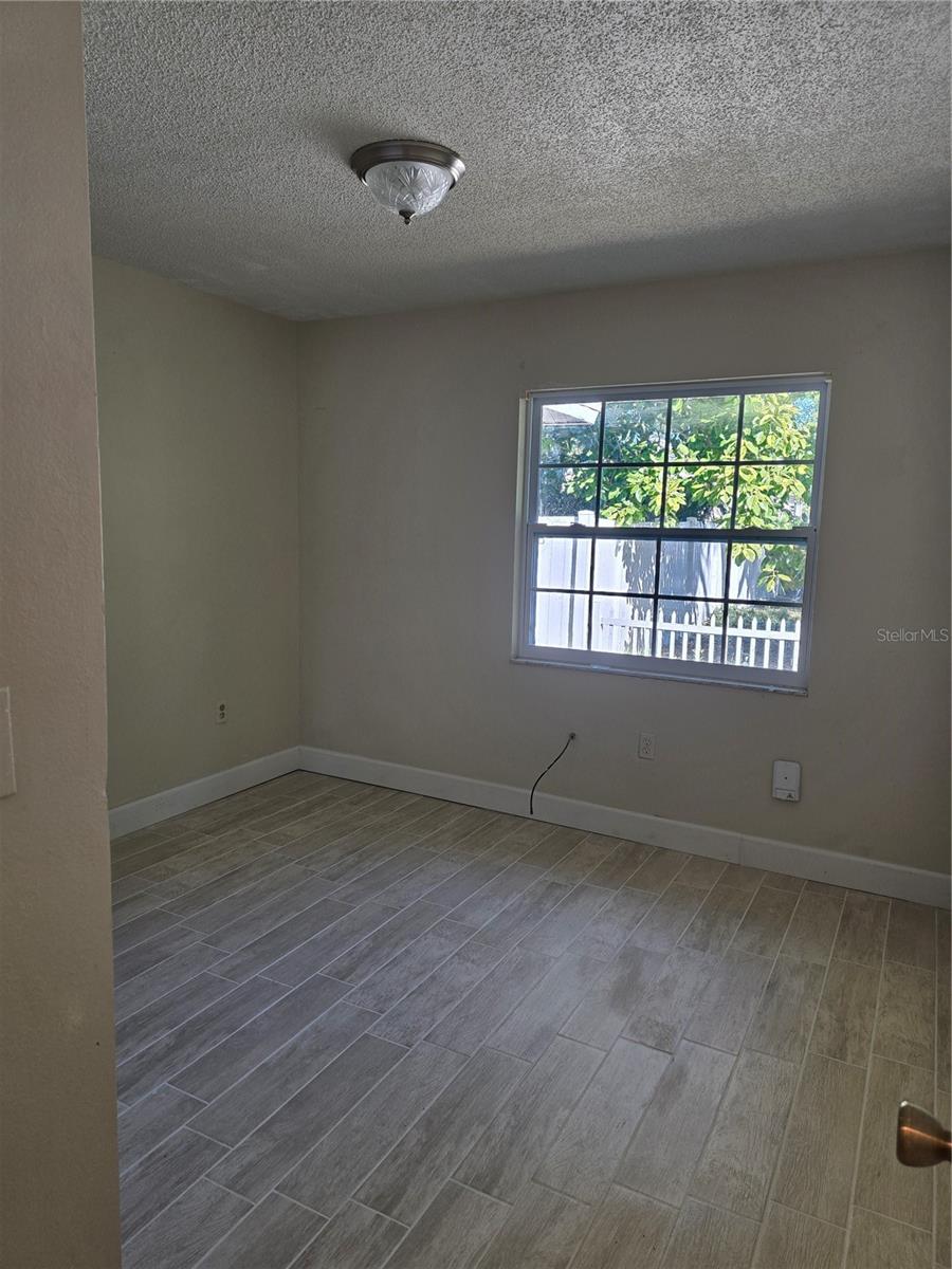 Image 11 of 14 For 1215 6th Street W