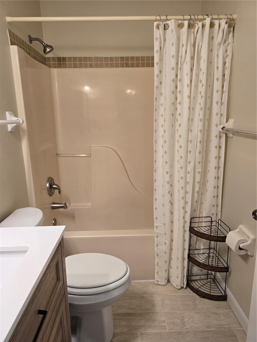 Image 12 of 14 For 1215 6th Street W